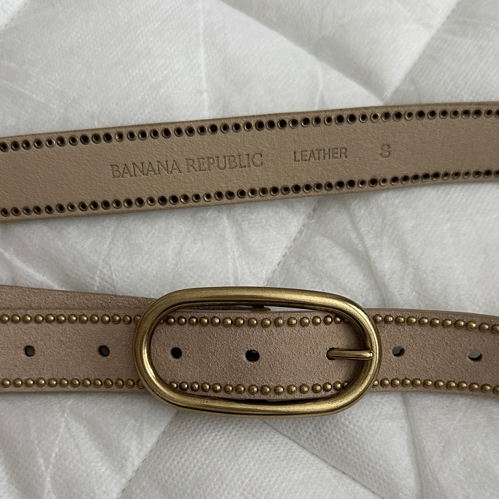 Banana Republic Beige Belt with Brass Buckle